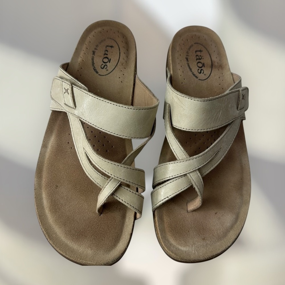 Taos The Perfect Sandals Light Beige Tan Stone Thong Toe Strappy Women's Size 10 - Picture 2 of 14